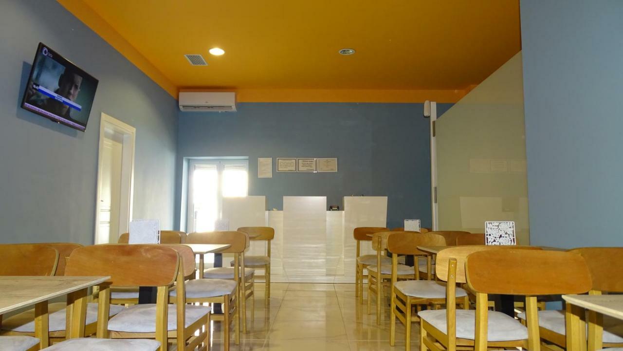 Bistrica Hotel Sarandë Eksteriør billede