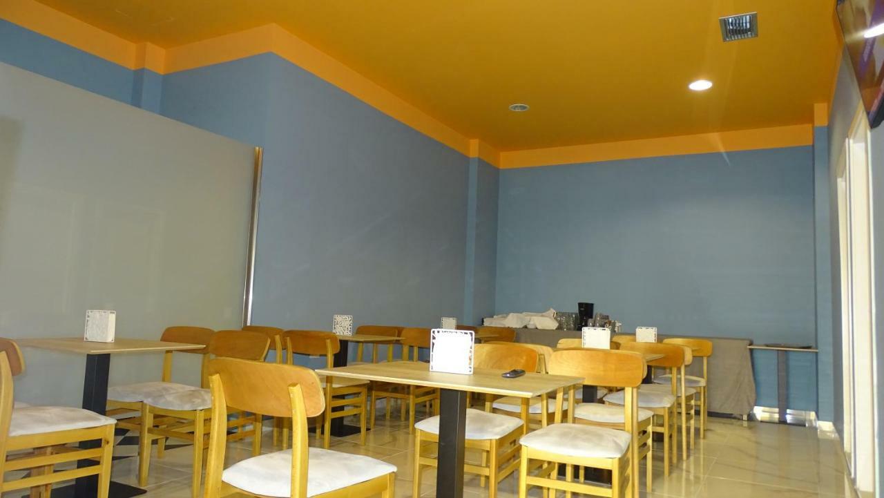 Bistrica Hotel Sarandë Eksteriør billede