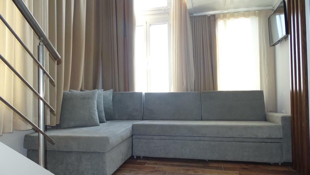Bistrica Hotel Sarandë Eksteriør billede
